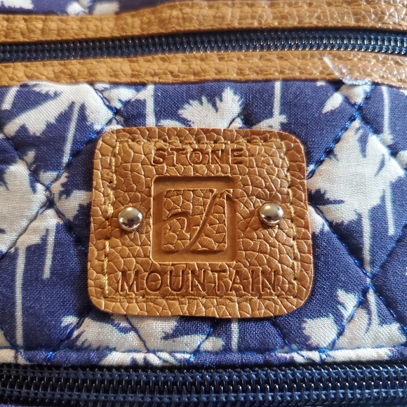 Stone Mountain Lockport Crossbody Palm Tree Bag - Picture 7 of 7
